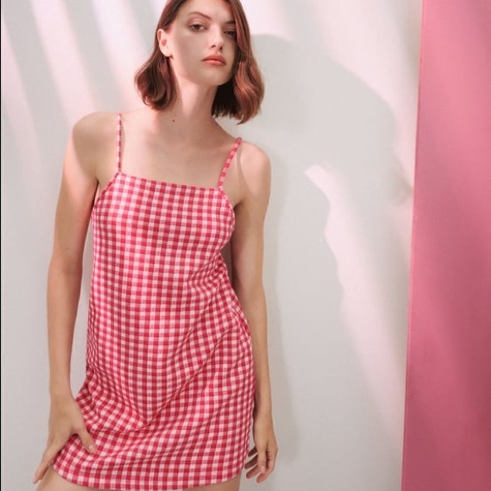 ✨ GINGHAM DRESS✨  - Picture 2 of 6